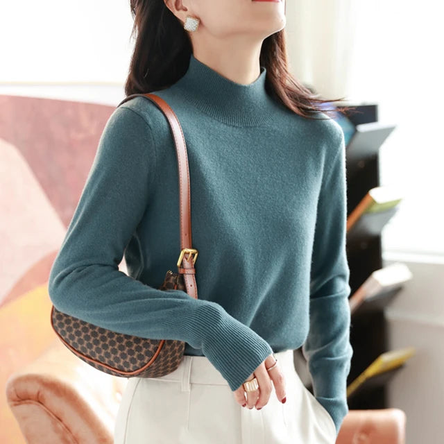 Flair Classic Turtleneck Pullover